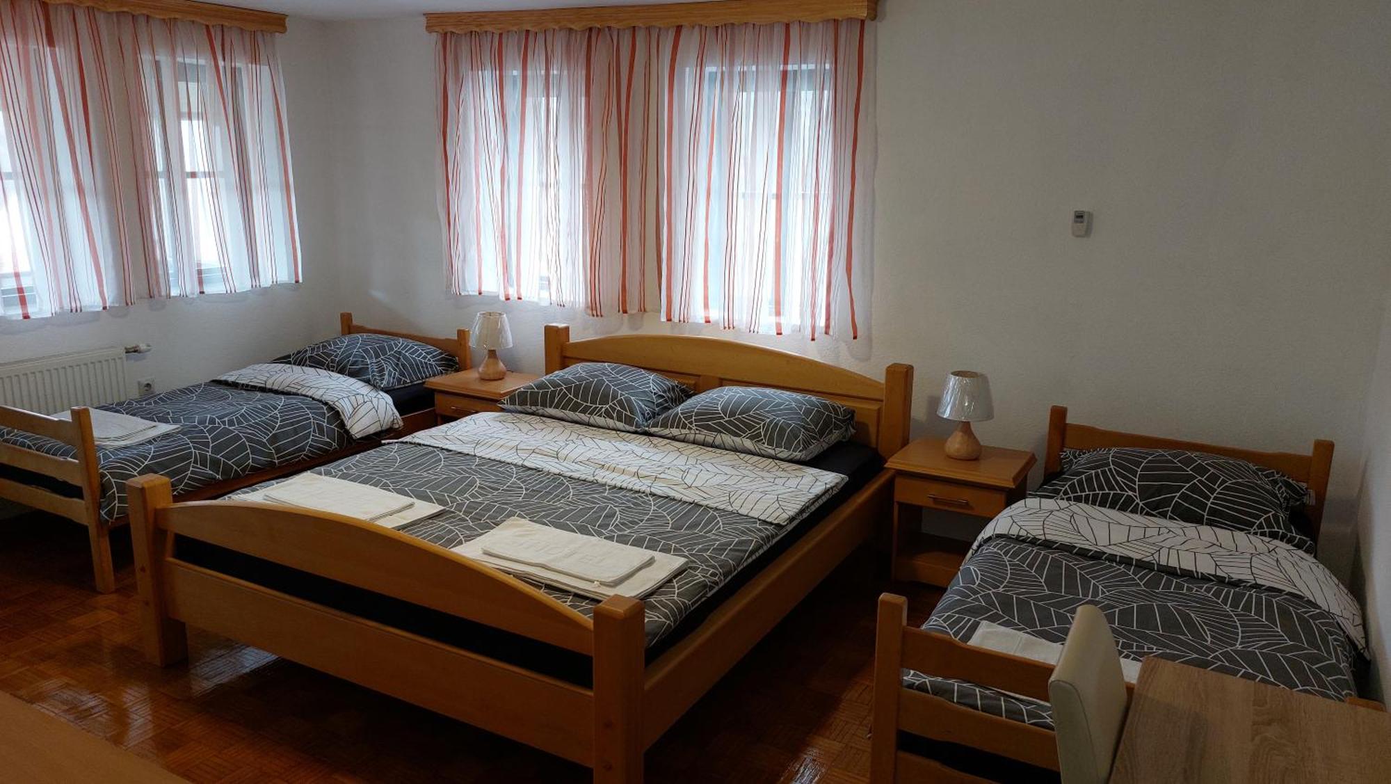 Aparthotel Panorama Travnik Pokoj fotografie