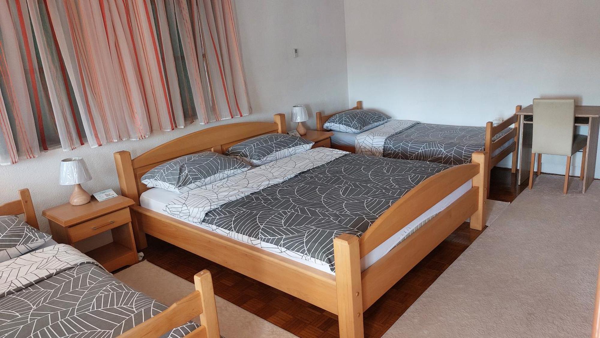 Aparthotel Panorama Travnik Pokoj fotografie